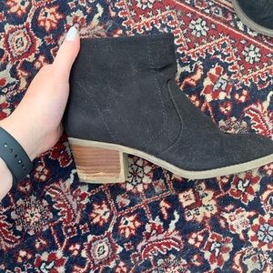 Ruff Hewn Black Ankle Boots - Size 7